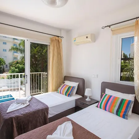 Villa Mylos *